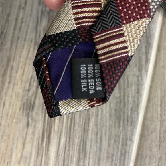 Roberto Villini Couture 100% Silk Tie Men's Burgundy Grey Black Quilt Pattern - Picture 3 of 7